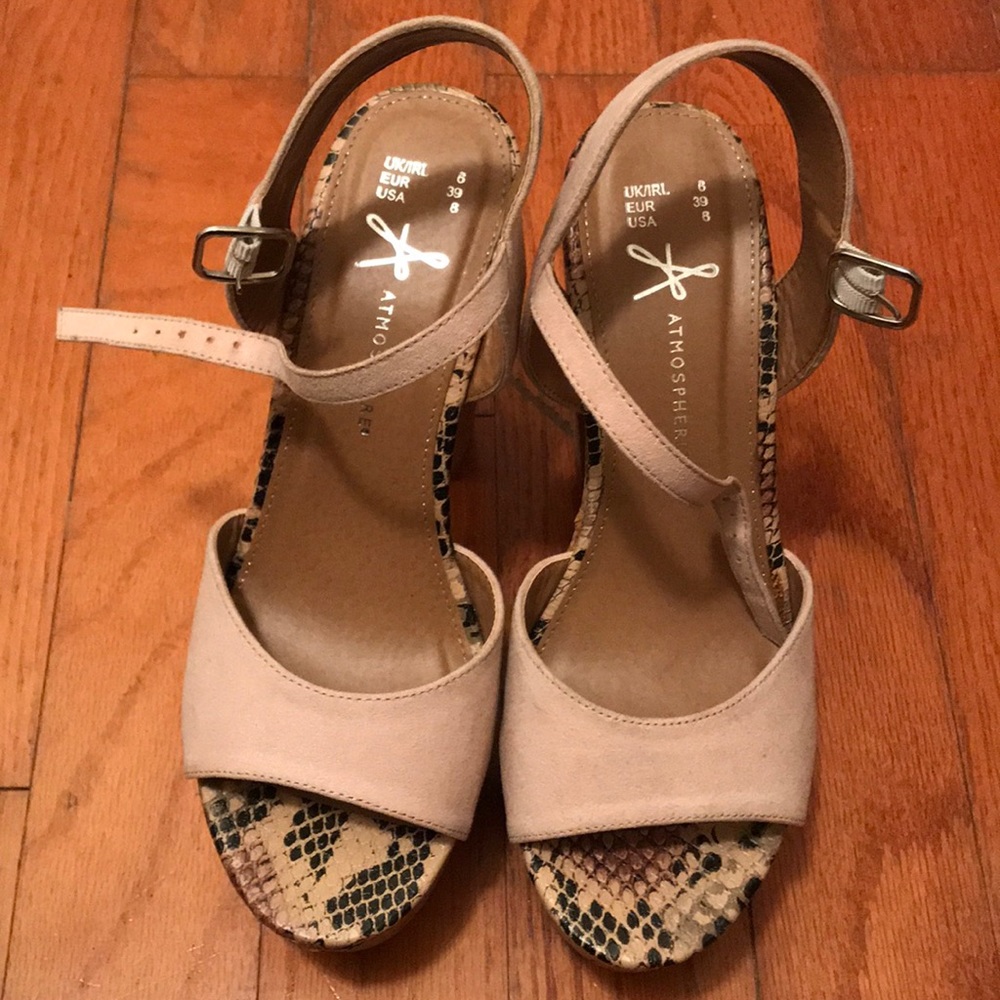 Light pink and cork sole chunky heeled sandals